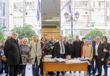 Γιορτινή ατμόσφαιρα στην κοπή της πρωτοχρονιάτικης πίτας της Β’ Δημοτικής Κοινότητας Πειραιά