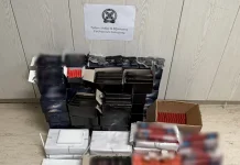 Κατάσχεσαν στη Σαλαμίνα 2000 κροτίδες, φωτοβολίδες και βεγγαλικά