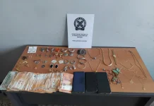 Συνελήφθη στον Πειραιά μέλοςσπείρας που έκανε τις γνωστές τηλεφωνικές απάτες